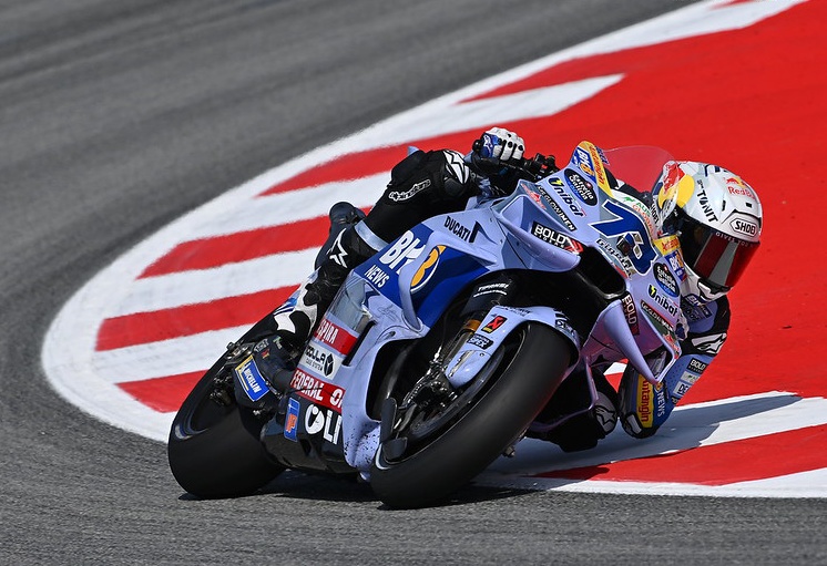 IL COMANDANTE ALEX CONQUISTA LA&nbsp;CATALUNYA.