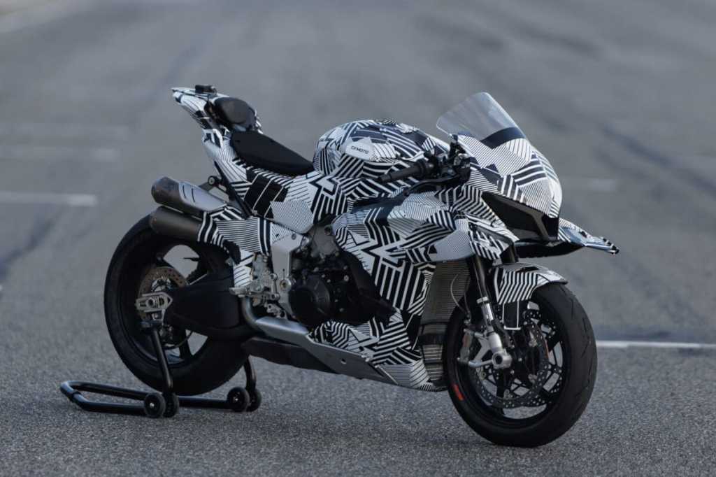 DALLA CINA CON FURORE.&nbsp;&nbsp; PRIMA LA SBK, POI LA&nbsp;MOTOGP.